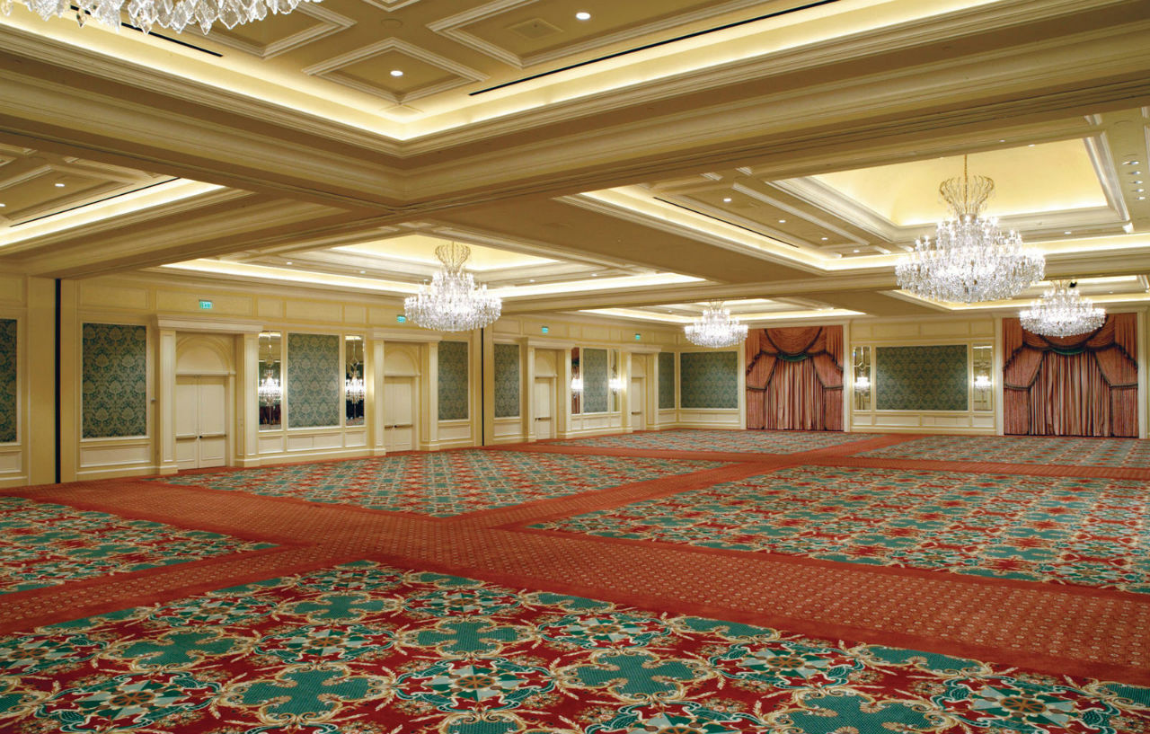 Grand America Hotel 5*